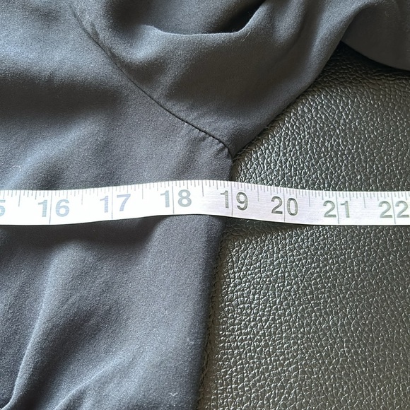 L SPACE Aura Shirt Dress Ruched Hips Back Front Button Up Black Dolman Sleeve S - Picture 10 of 11